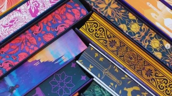 tranches de livres jaspées